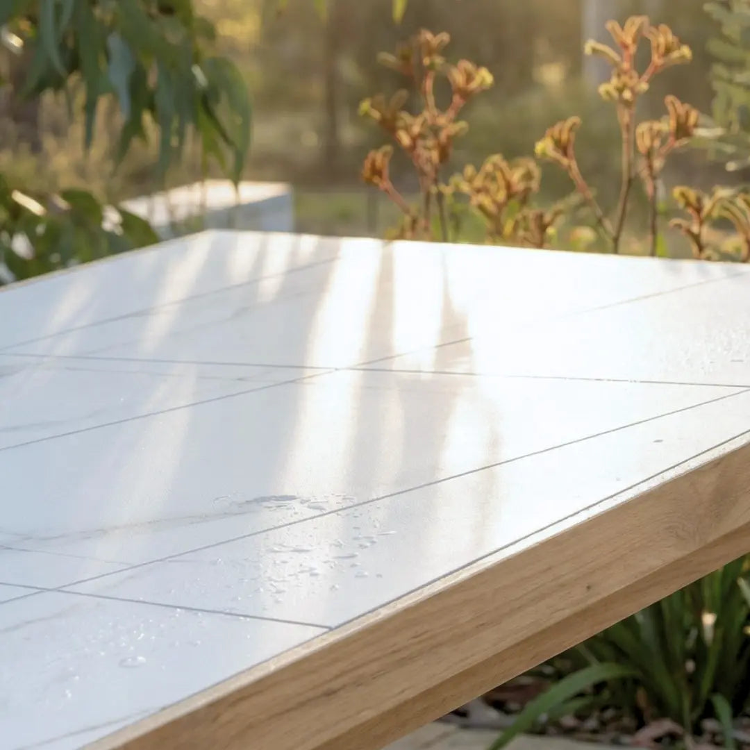 New York Outdoor Dining Set